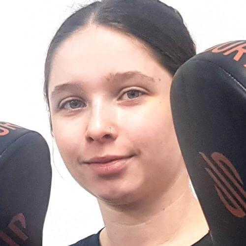 ענבר אנהולט