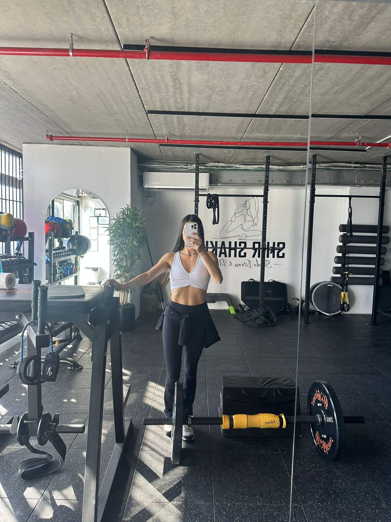 שיר שקיר מאמנת כושר