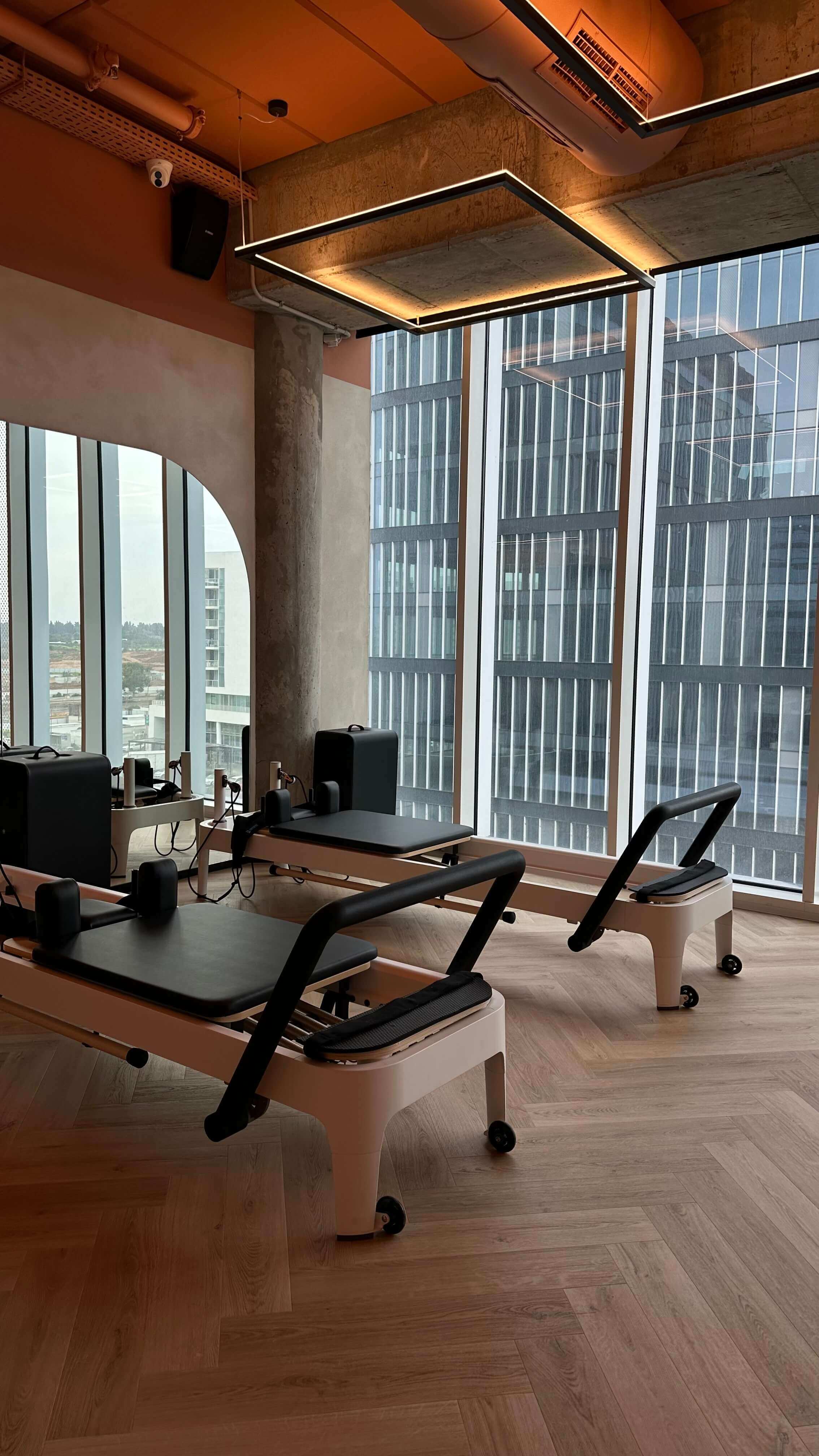 MOMENTUM PILATES