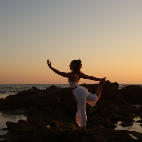 יוגה עם עדי  | lee