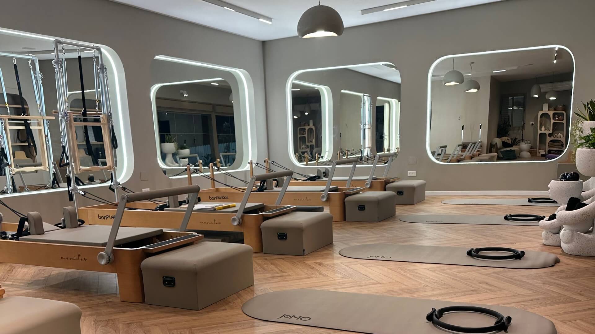 Flow Pilates by hiba