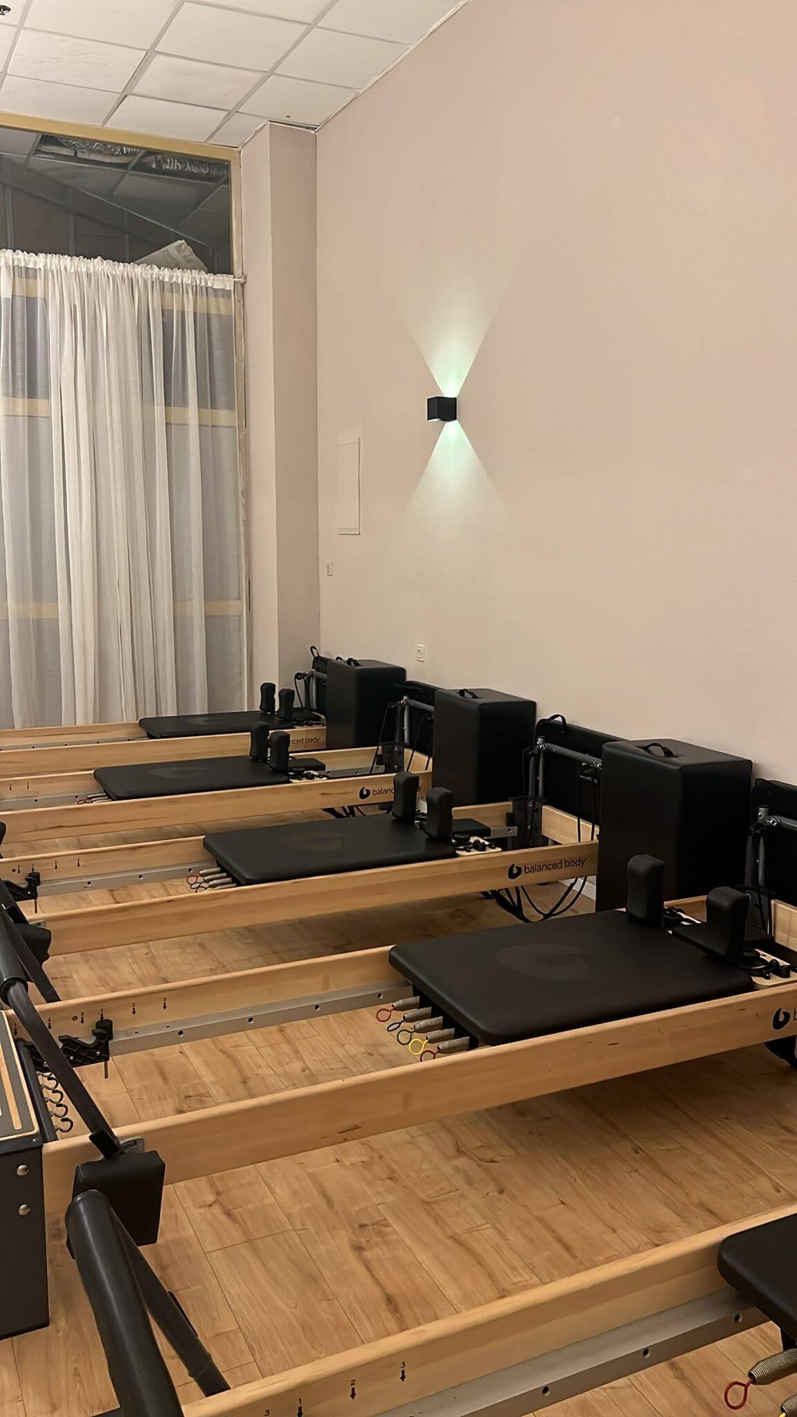 PULSE פילאטיס מכשירים