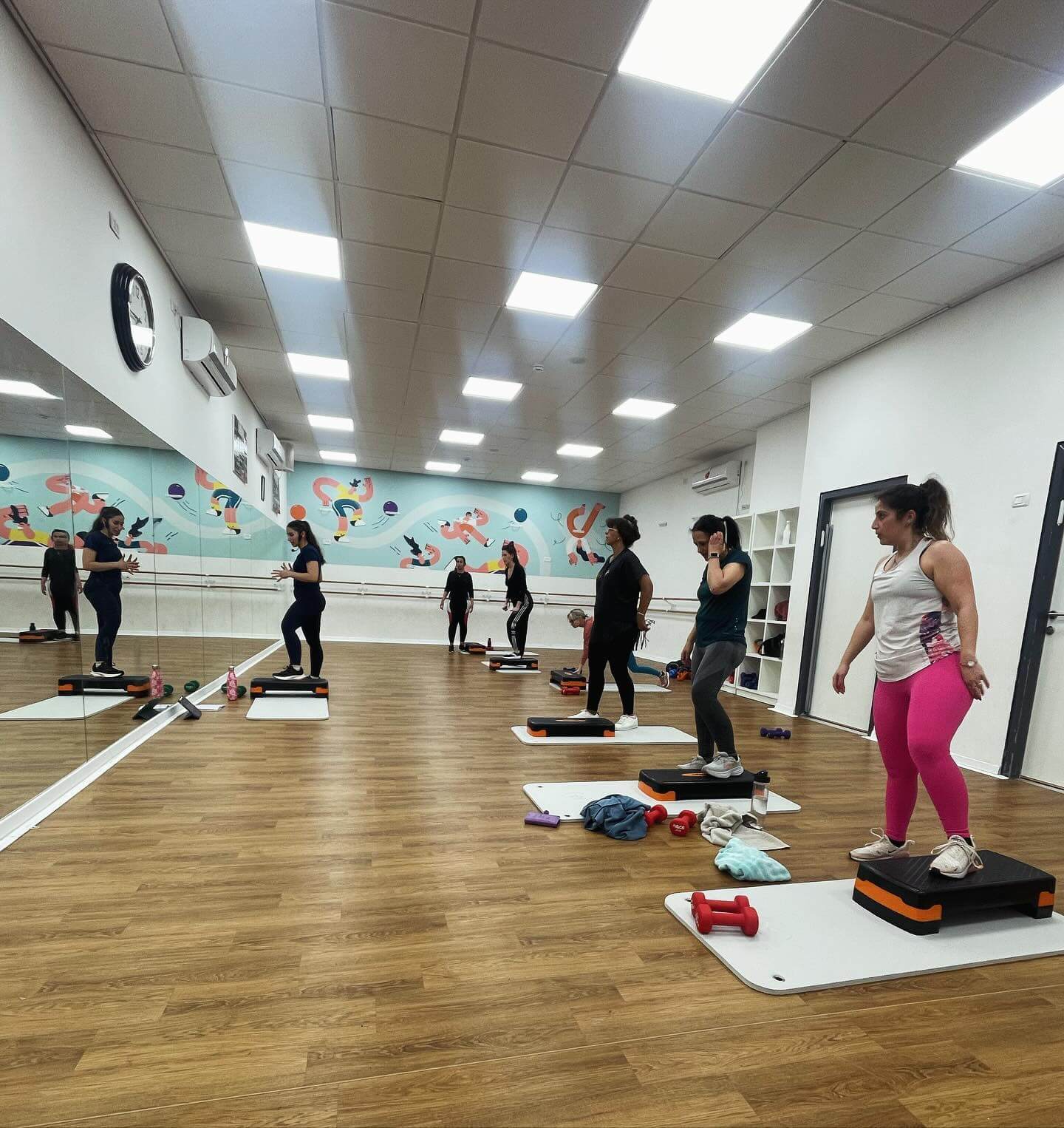 SHIFT סטודיו לנשים -קריית עקרון