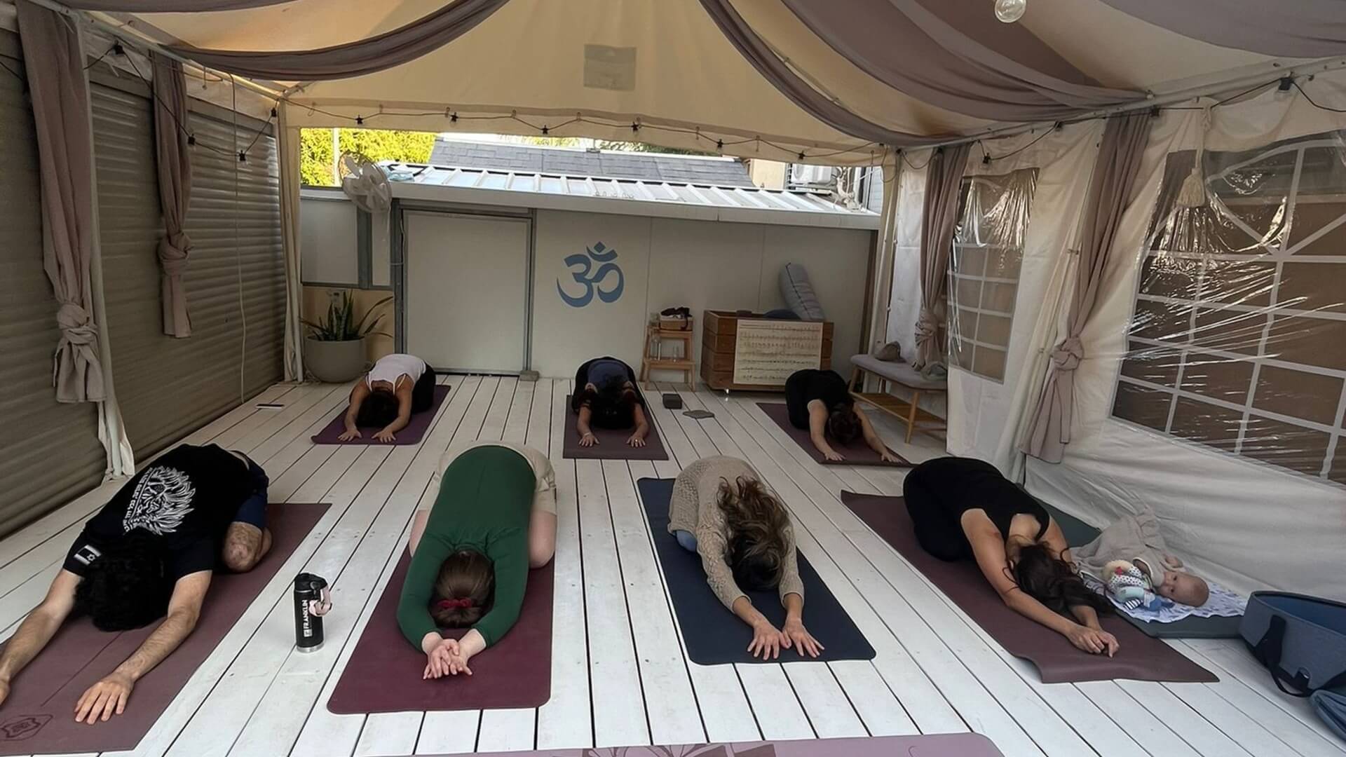 רוני מנשה  - יוגדרה - סטודיו כאן ועכשיו