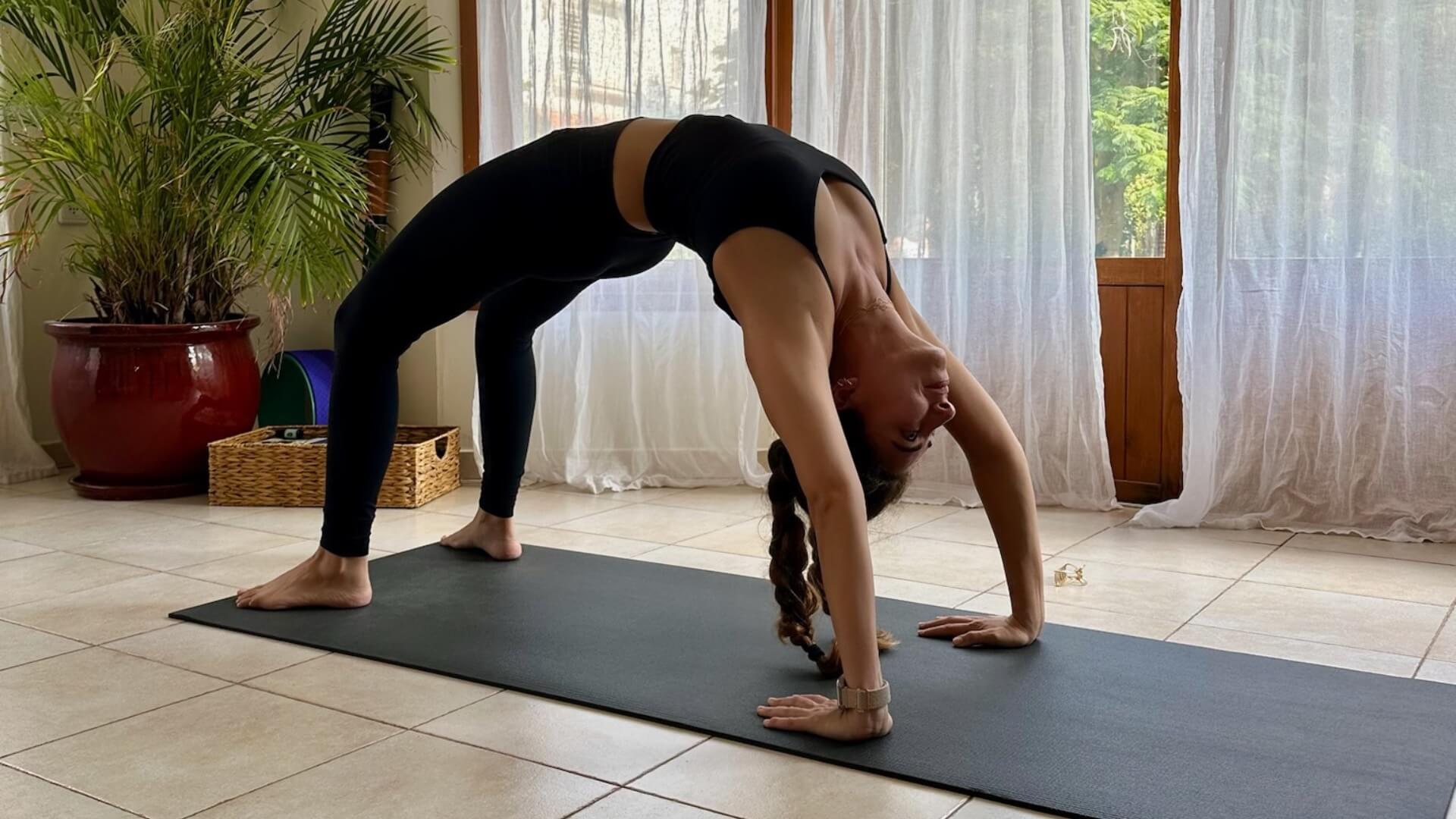 הדס יוגה במושב