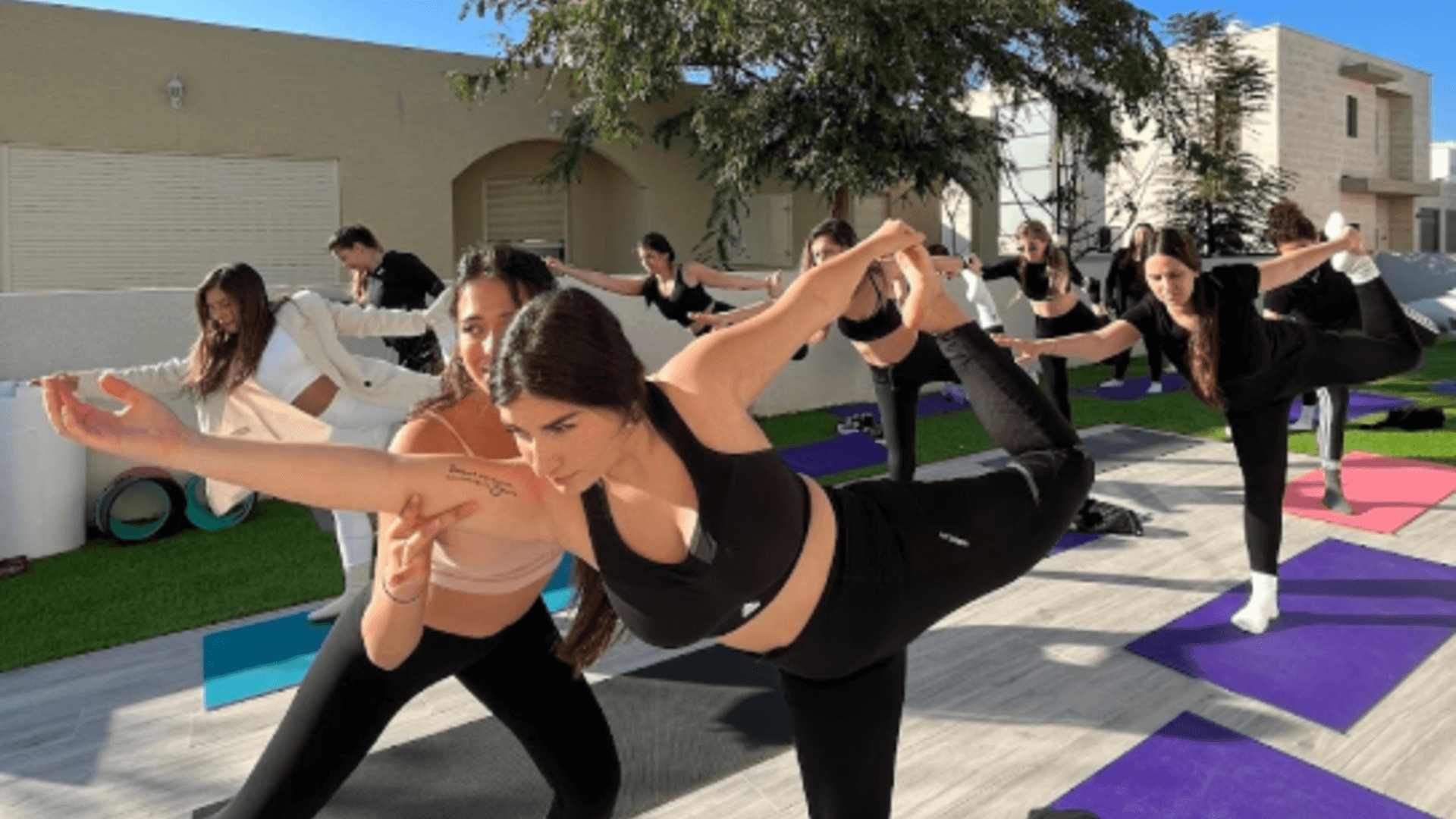 אלינור חזיזה