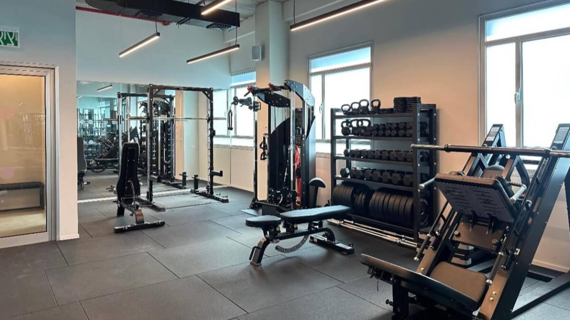 | נועה מילס מאמנת כושר-NMfitness